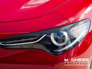 Alfa Romeo Stelvio Headlight Trim Kit - Carbon Fiber Alfa Romeo Stelvio Headlight Trim Kit - Carbon Fiber